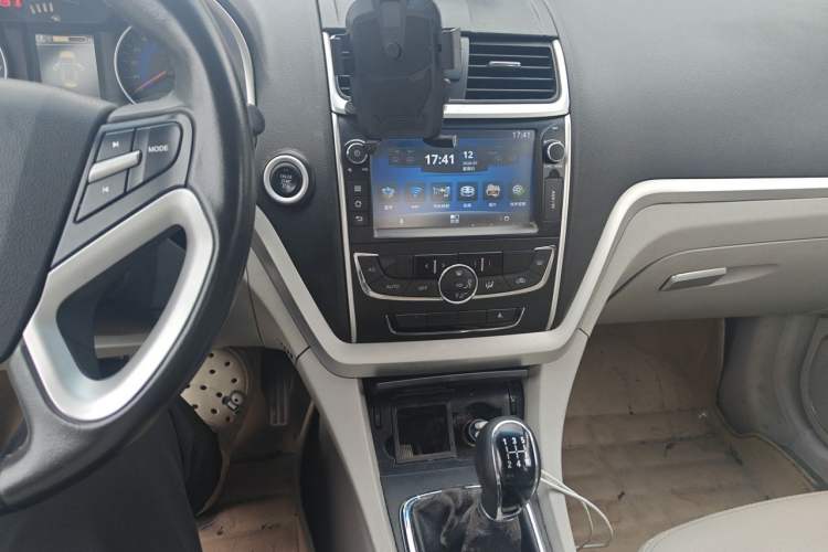 Used Geely Auto Emgrand 2014 Sedan 1.5L Manual Elite Model Audio And AC Panel