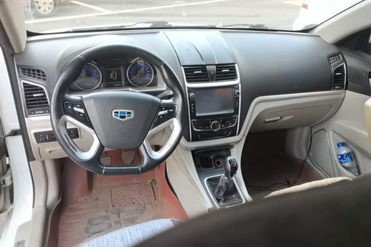 Used Geely Auto Emgrand 2014 Sedan 1.5L Manual Elite Model Center Console
