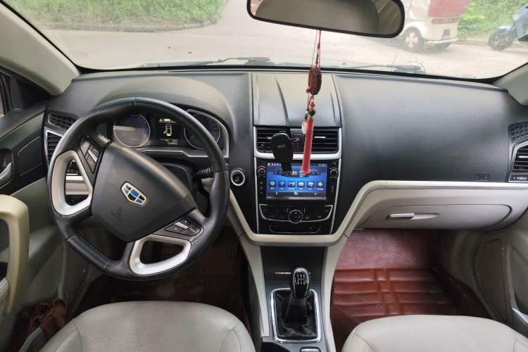 Used Geely Auto Emgrand 2014 Sedan 1.5L Manual Elite Model Center Console