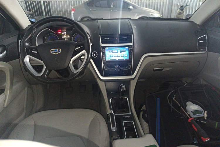 Used Geely Auto Emgrand 2014 Sedan 1.5L Manual Elite Model Center Console