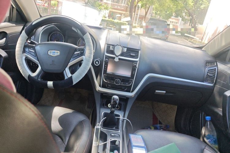 Used Geely Auto Emgrand 2014 Sedan 1.5L Manual Elite Model Center Console