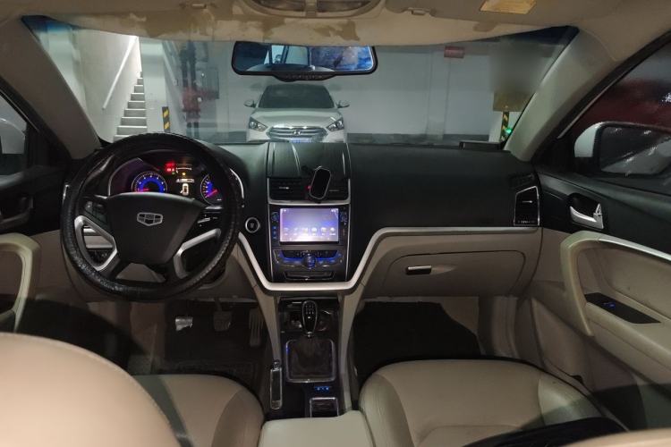 Used Geely Auto Emgrand 2014 Sedan 1.5L Manual Elite Model Center Console