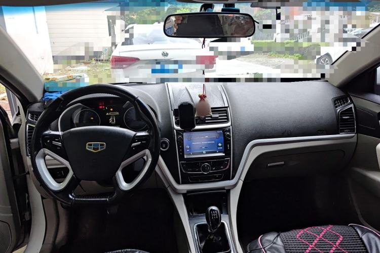 Used Geely Auto Emgrand 2014 Sedan 1.5L Manual Elite Model Center Console
