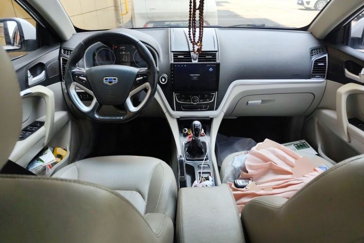 Used Geely Auto Emgrand 2014 Sedan 1.5L Manual Elite Model Center Console