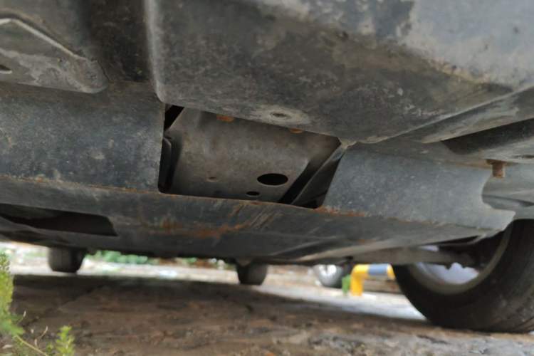 Used Geely Auto Emgrand 2014 Sedan 1.5L CVT Elite Model Chassis Front
