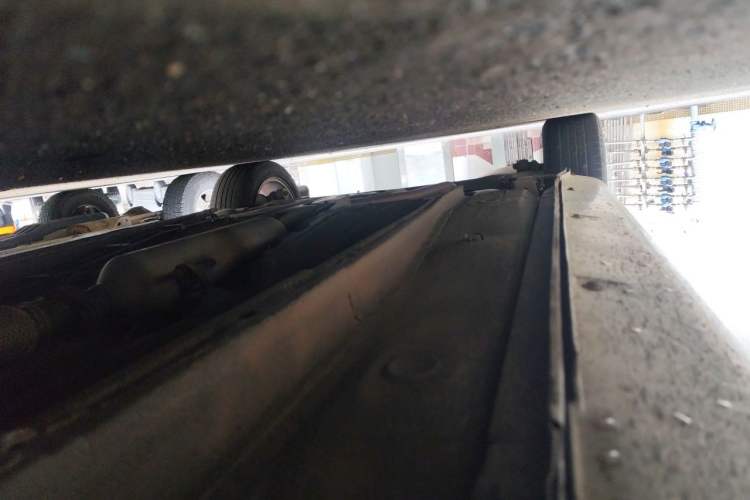 Used Geely Auto Emgrand 2014 Sedan 1.5L CVT Elite Model Chassis Front Right