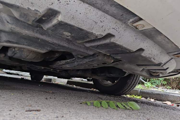 Used Geely Auto Emgrand 2014 Sedan 1.5L Manual Elite Model Chassis Front Right