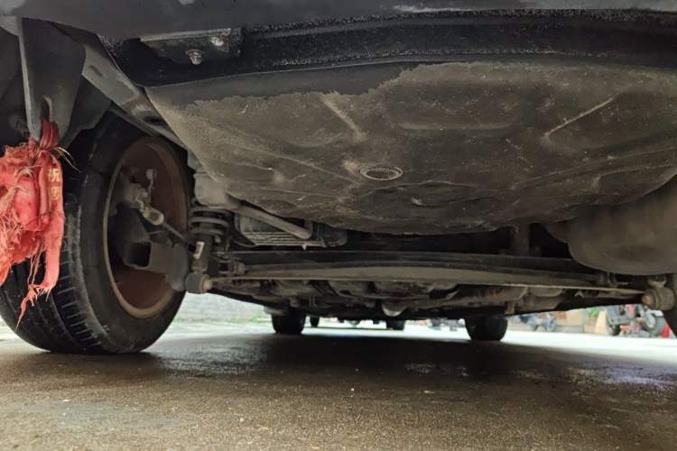 Used Geely Auto Emgrand 2014 Sedan 1.3T CVT Prestige Model Chassis Rear