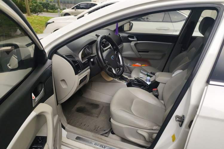 Used Geely Auto Emgrand 2014 Sedan 1.5L CVT Elite Model Driver Seat