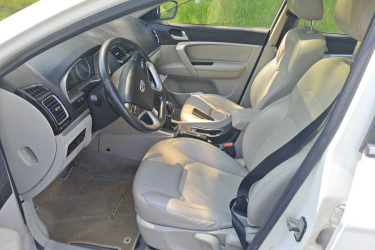Used Geely Auto Emgrand 2014 Sedan 1.3T Manual Elite Model Driver Seat