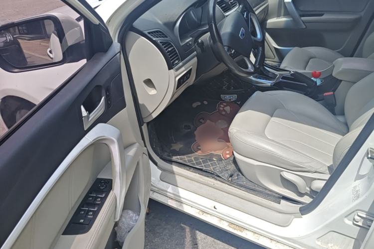 Used Geely Auto Emgrand 2014 Sedan 1.5L CVT Elite Model Driver Seat