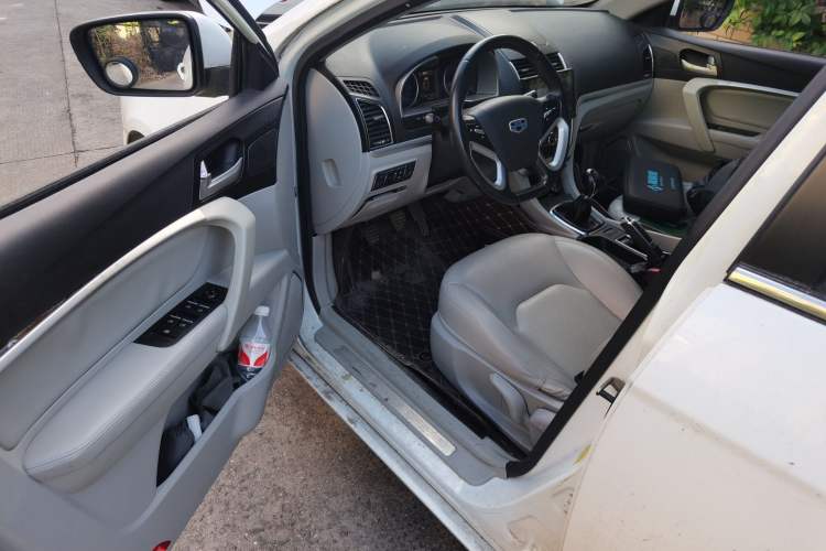Used Geely Auto Emgrand 2014 Sedan 1.5L Manual Elite Model Driver Seat