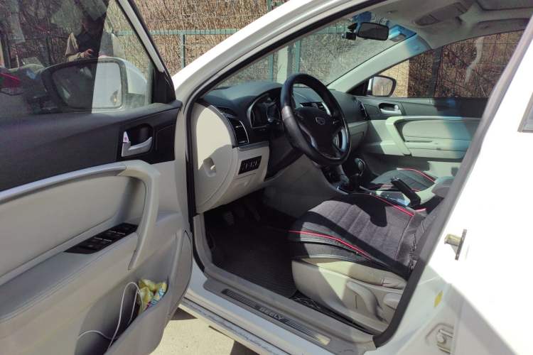 Used Geely Auto Emgrand 2014 Sedan 1.5L Manual Elite Model Driver Seat