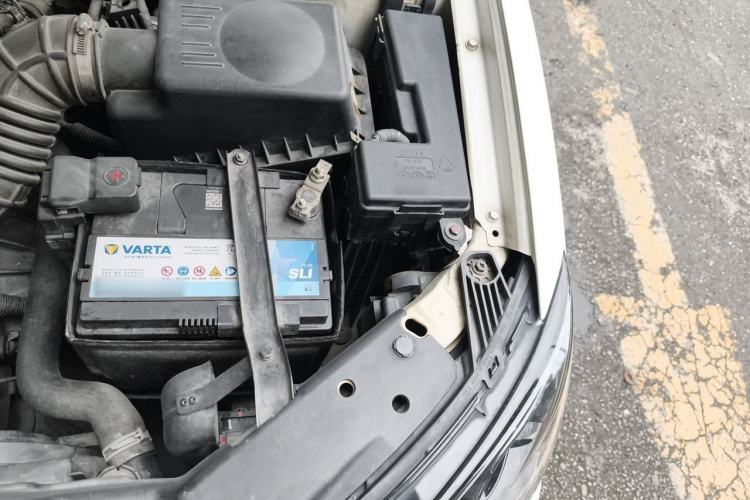 Used Geely Auto Emgrand 2014 Sedan 1.5L Manual Elite Model Engine Bay Left