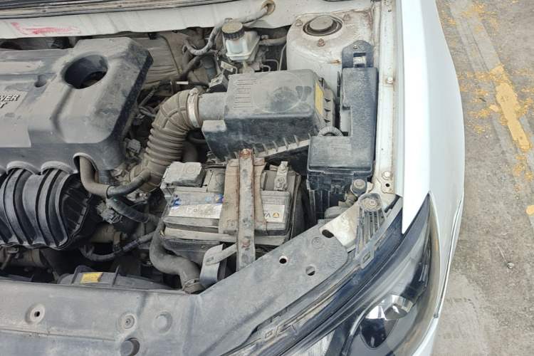 Used Geely Auto Emgrand 2014 Sedan 1.5L Manual Elite Model Engine Bay Left
