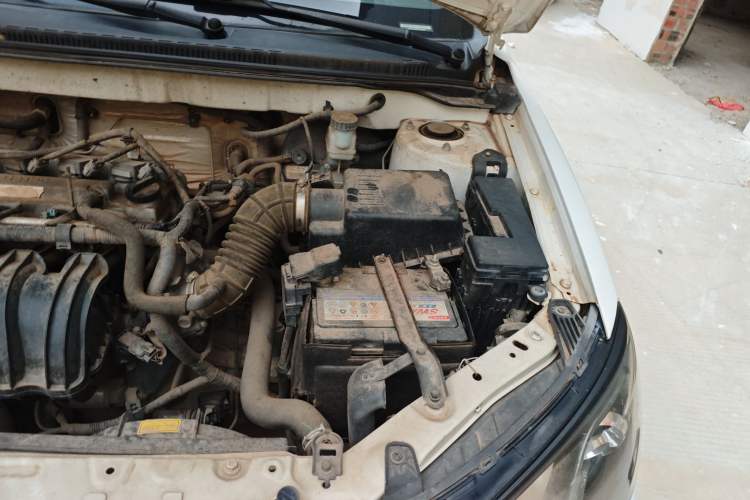 Used Geely Auto Emgrand 2014 Sedan 1.5L Manual Fashion Edition Engine Bay Left