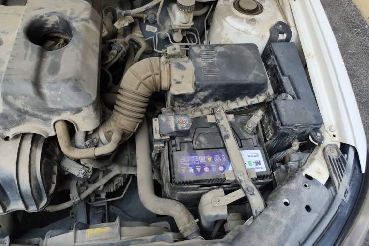 Used Geely Auto Emgrand 2014 Sedan 1.5L Manual Elite Model Engine Bay Left