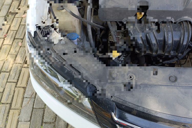 Used Geely Auto Emgrand 2014 Hatchback 1.5L Manual Fashion Edition Engine Bay Right