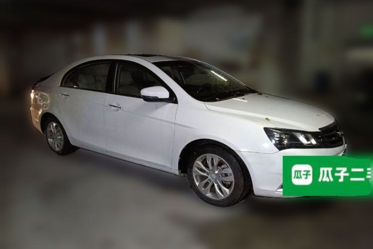 Used Geely Auto Emgrand 2014 Sedan 1.3T CVT Prestige Model Front Right 45 Deg