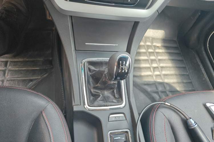 Used Geely Auto Emgrand 2014 Hatchback 1.5L Manual Elite Model Gear Lever