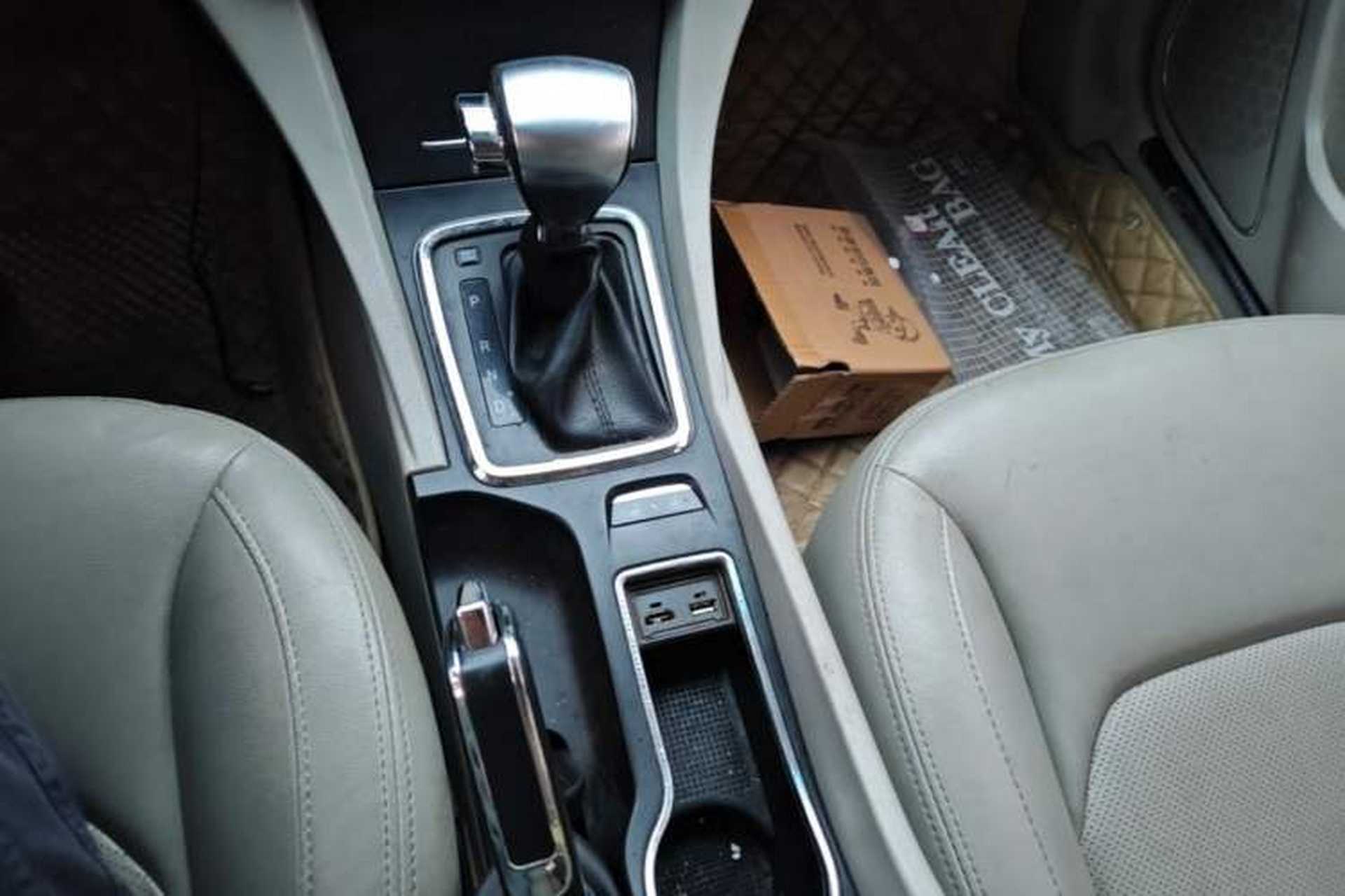 Used Geely Auto Emgrand 2014 Sedan 1.5L CVT Elite Model Gear Lever