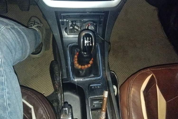 Used Geely Auto Emgrand 2014 Hatchback 1.5L Manual Elite Model Gear Lever
