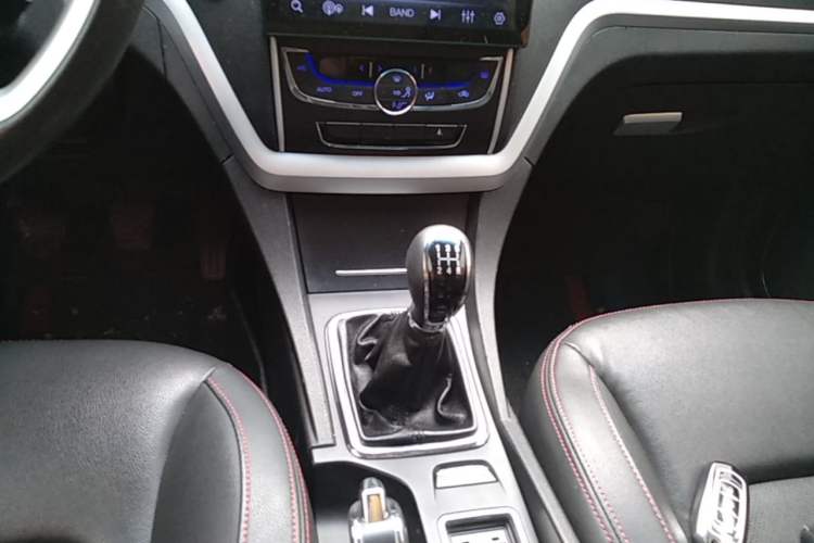 Used Geely Auto Emgrand 2014 Hatchback 1.5L Manual Elite Model Gear Lever