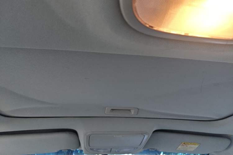 Used Geely Auto Emgrand 2014 Sedan 1.5L Manual Elite Model Headliner