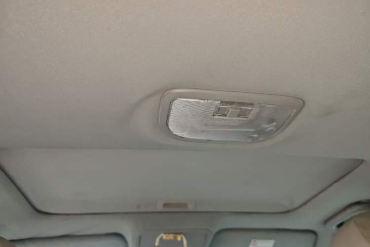 Used Geely Auto Emgrand 2014 Sedan 1.3T Manual Luxury Model Headliner