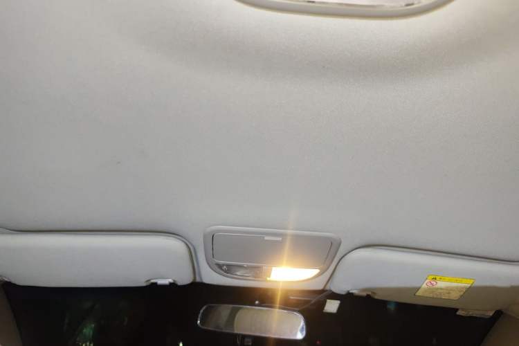 Used Geely Auto Emgrand 2014 Sedan 1.5L Manual Fashion Edition Headliner