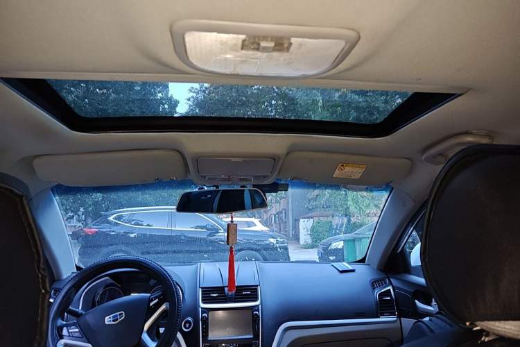 Used Geely Auto Emgrand 2014 Sedan 1.5L Manual Elite Model Headliner