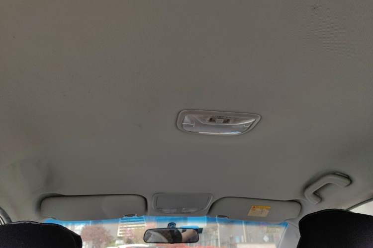 Used Geely Auto Emgrand 2014 Sedan 1.5L Manual Fashion Edition Headliner