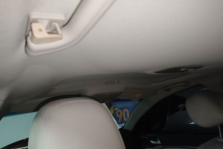 Used Geely Auto Emgrand 2014 Sedan 1.3T CVT Elite Model Headliner