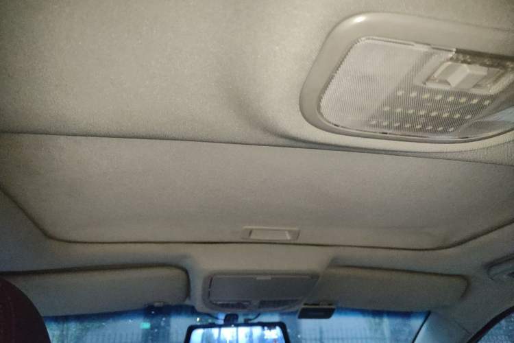 Used Geely Auto Emgrand 2014 Sedan 1.5L Manual Elite Model Headliner