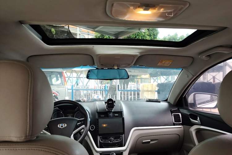 Used Geely Auto Emgrand 2014 Sedan 1.5L Manual Elite Model Headliner