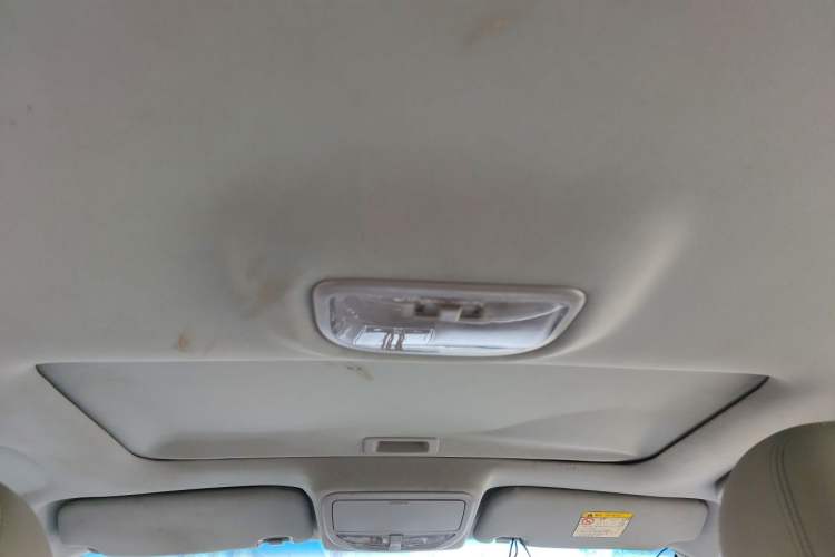 Used Geely Auto Emgrand 2014 Sedan 1.5L Manual Elite Model Headliner