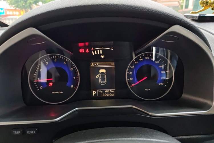 Used Geely Auto Emgrand 2014 Sedan 1.3T CVT Prestige Model Instrument Cluster
