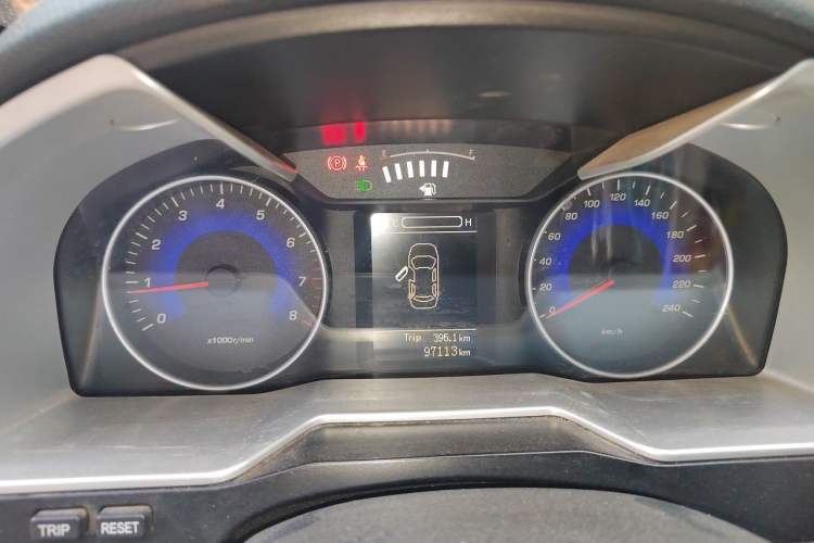 Used Geely Auto Emgrand 2014 Sedan 1.5L Manual Elite Model Instrument Cluster