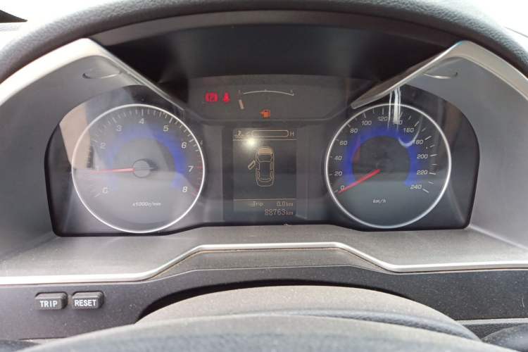 Used Geely Auto Emgrand 2014 Sedan 1.3T Manual Elite Model Instrument Cluster