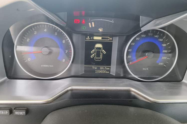 Used Geely Auto Emgrand 2014 Sedan 1.5L Manual Elite Model Instrument Cluster