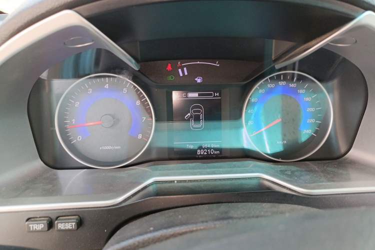Used Geely Auto Emgrand 2014 Hatchback 1.5L Manual Fashion Edition Instrument Cluster