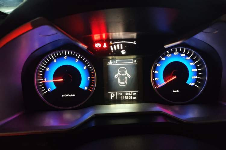 Used Geely Auto Emgrand 2014 Sedan 1.3T CVT Elite Model Instrument Cluster
