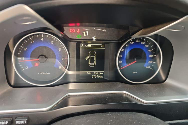 Used Geely Auto Emgrand 2014 Sedan 1.3T Manual Luxury Model Instrument Cluster