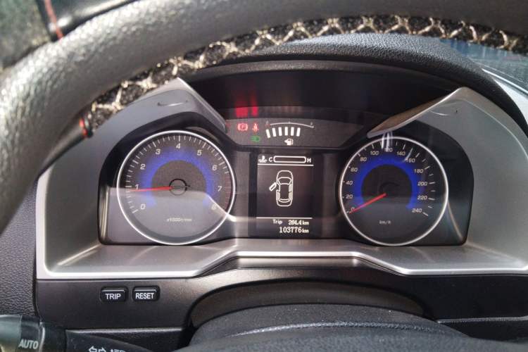 Used Geely Auto Emgrand 2014 Sedan 1.5L Manual Fashion Edition Instrument Cluster