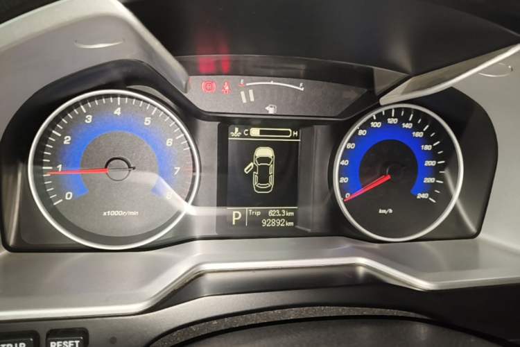 Used Geely Auto Emgrand 2014 Sedan 1.3T CVT Elite Model Instrument Cluster
