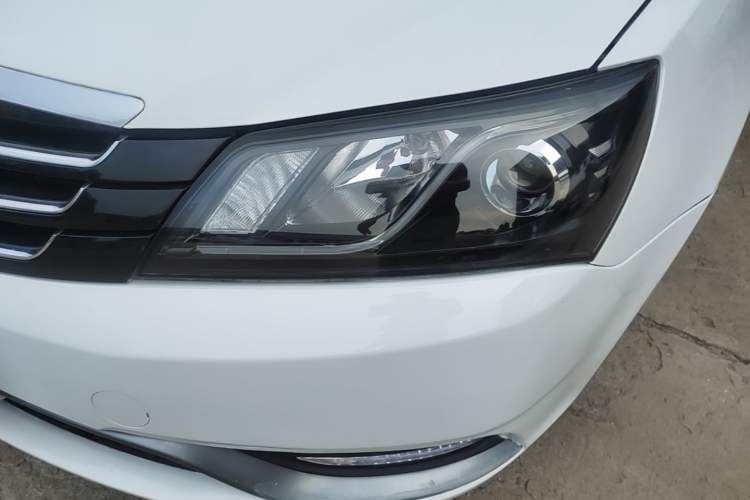 Used Geely Auto Emgrand 2014 Sedan 1.5L CVT Elite Model Left Front Headlight