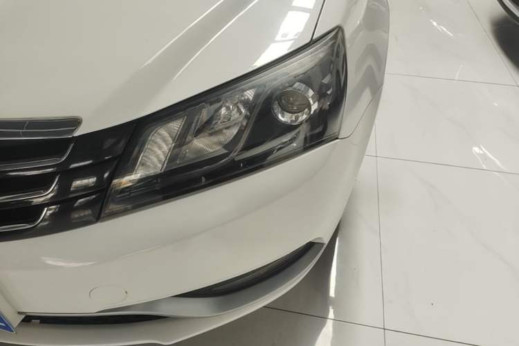 Used Geely Auto Emgrand 2014 Sedan 1.5L Manual Elite Model Left Front Headlight