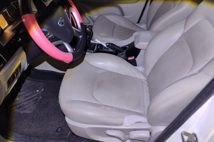 Used Geely Auto Emgrand 2014 Sedan 1.5L Manual Elite Model Left Front Seat