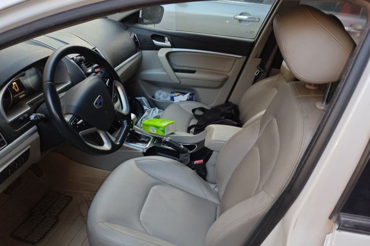 Used Geely Auto Emgrand 2014 Sedan 1.5L CVT Elite Model Left Front Seat