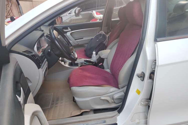 Used Geely Auto Emgrand 2014 Sedan 1.5L Manual Elite Model Left Front Seat